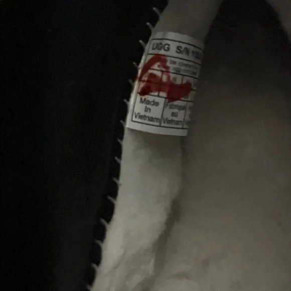 UGG CLASSIC MINI DIPPER PUFFER - Picture 5 of 5